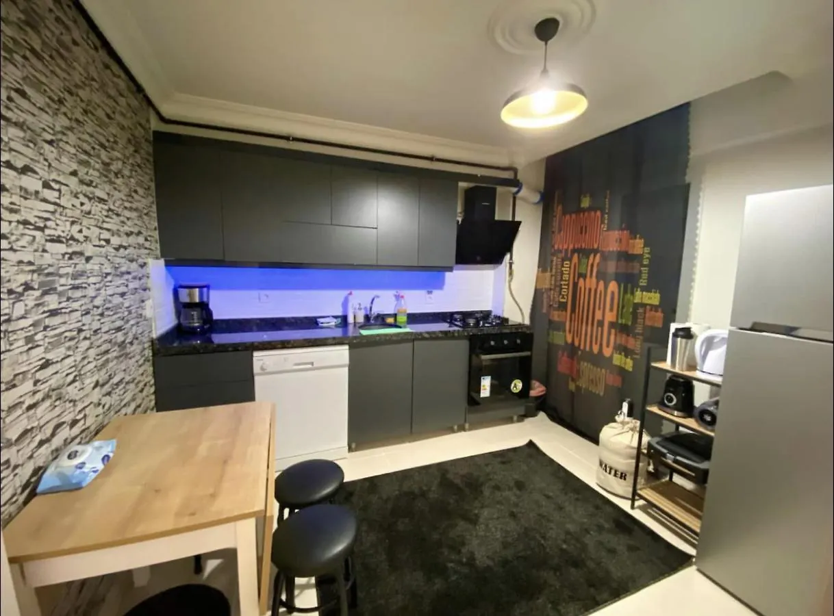 Apartment Town Center,Suitable For Family,2+1 New Building Istanbul Turkey
